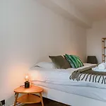 Gezellig Familie-appartement Voor 4 Vlak Bij Dijk Apartamento